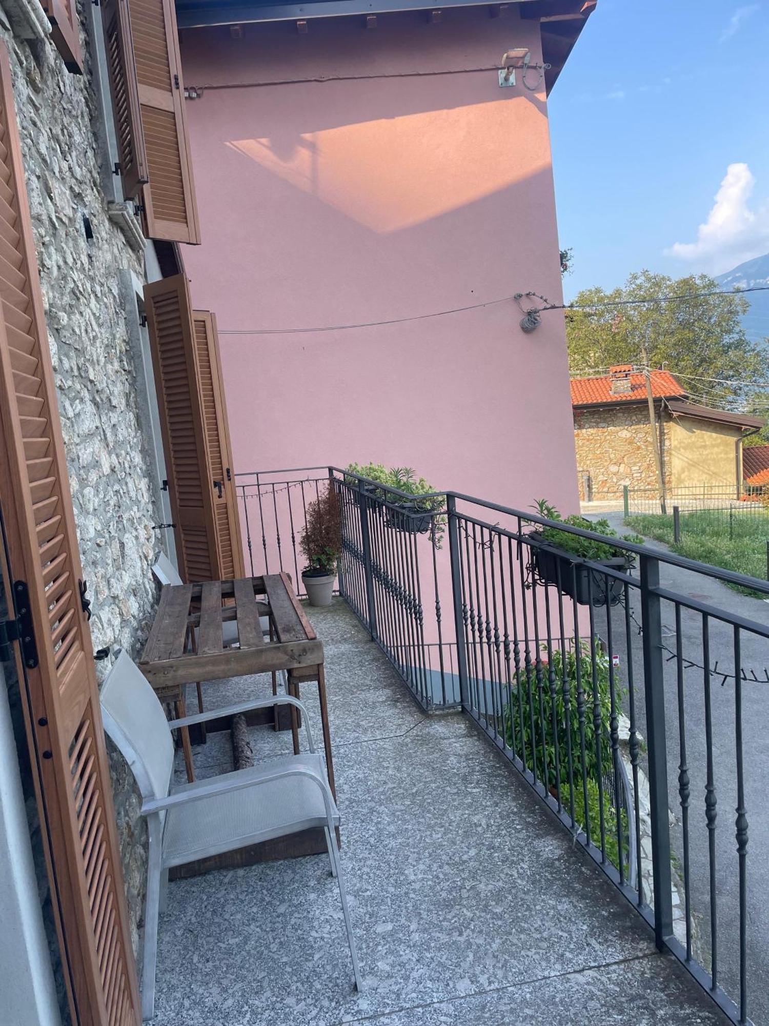 Stone House: Fairytale Flat With Magic Lake View Bellano Zewnętrze zdjęcie